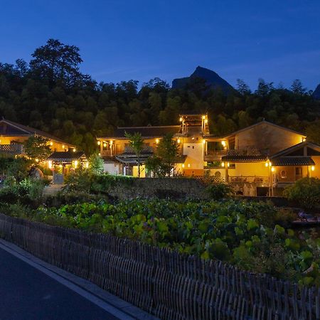 Dayong Antique Feature Resort Zhangjiajie Exterior photo